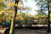 návštěvnické centrum, pohled z výběhu, říjen 2012